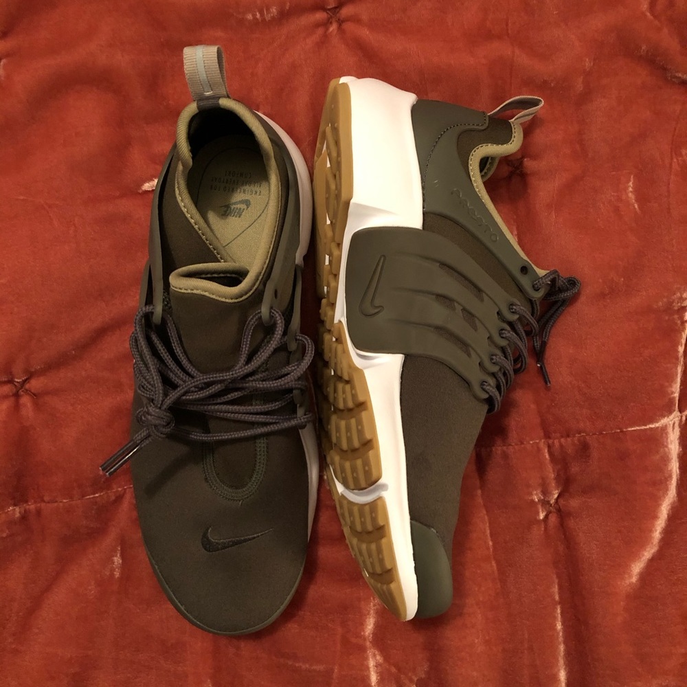 Nike Air Presto NWOT
